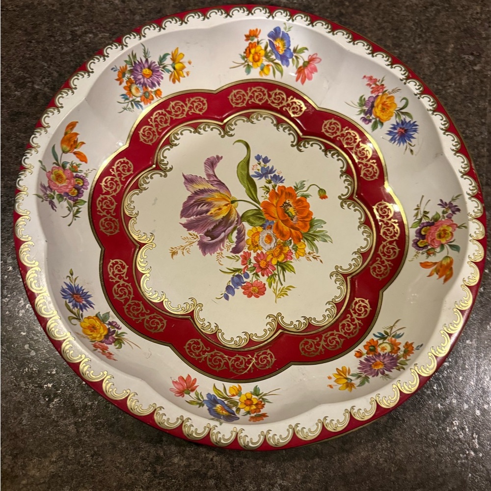 Daher tin bowl